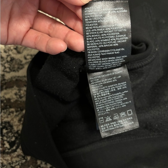 H&M Reflective-print Sweatshirt - Picture 9 of 9